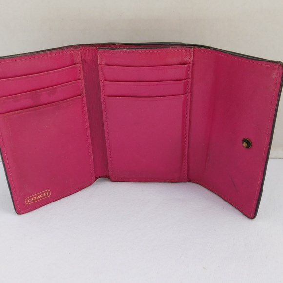 COACH LEGACY LEATHERWARE DEEP RED TRI-FOLD WALLET - Picture 4 of 7